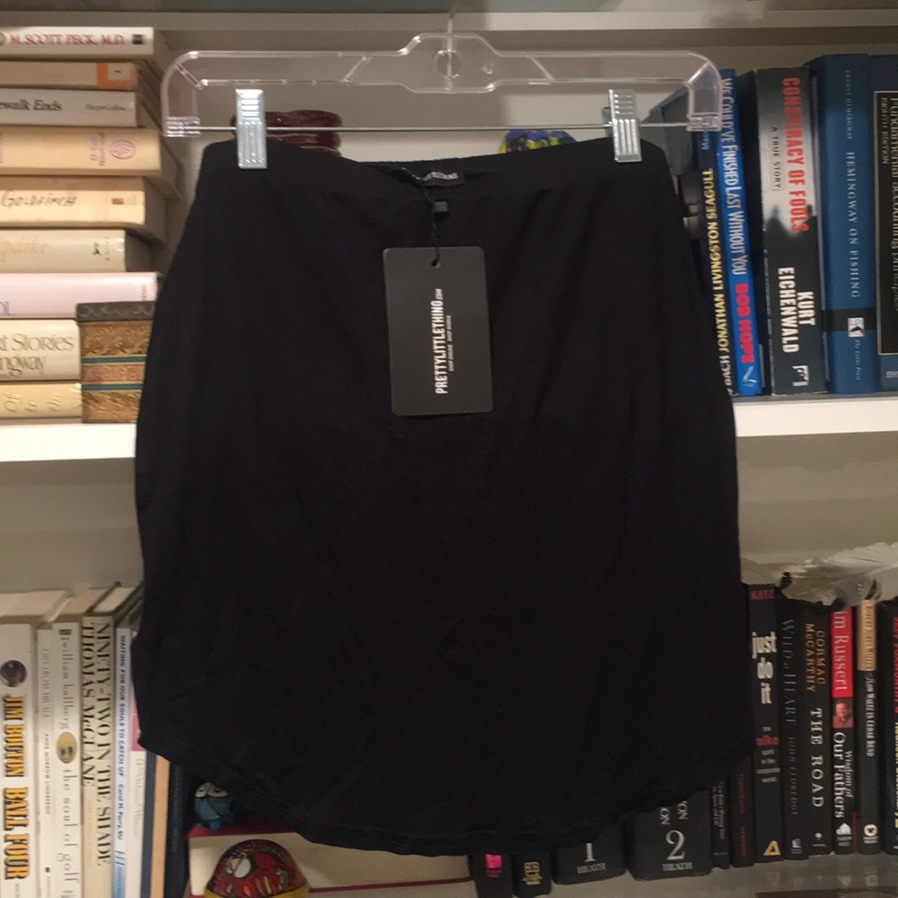 NWT prettylittlething mini jersey skirt